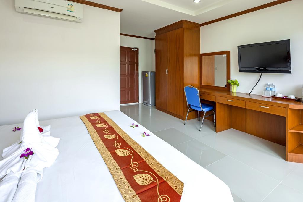 Phusita House 2 Hotel Patong Exterior foto